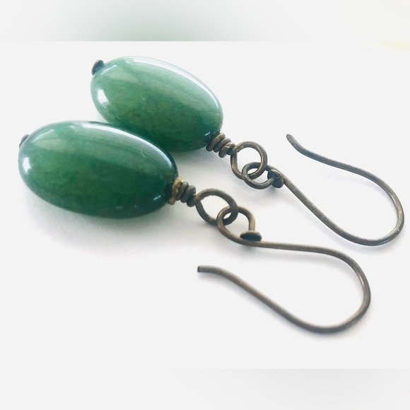Green aventurine gemstone earrings - New and new packaging ⭐️ 5 for $25 ⭐️ - Picture 4 of 7